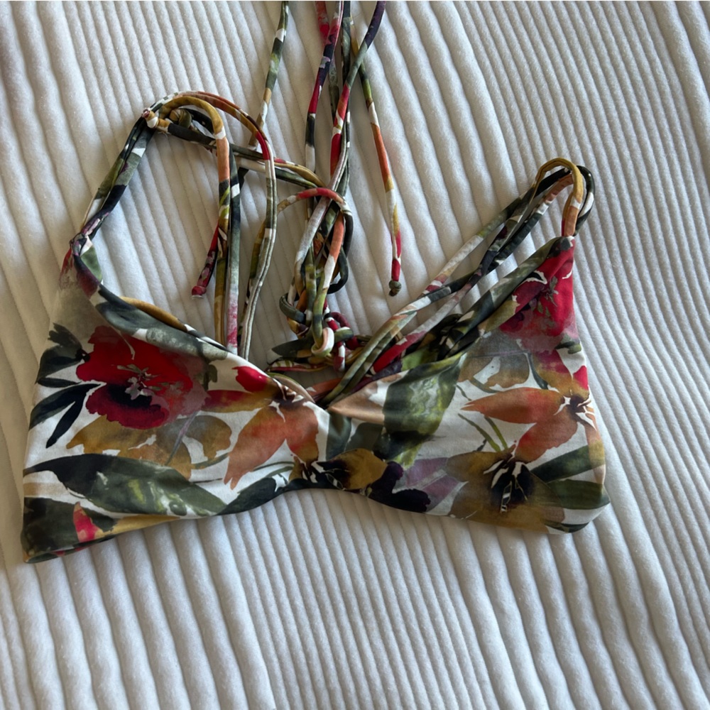 Boy + Arrows bikini size medium